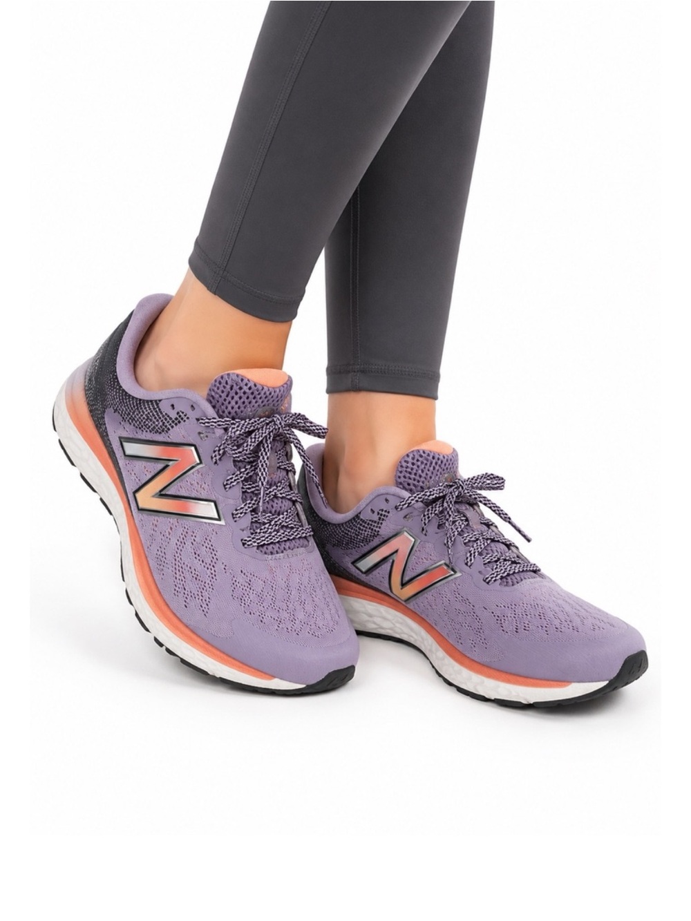 Size 8 New Balance Fresh Foam‎ 680v7 Women’s Running Shoes Purple Peach